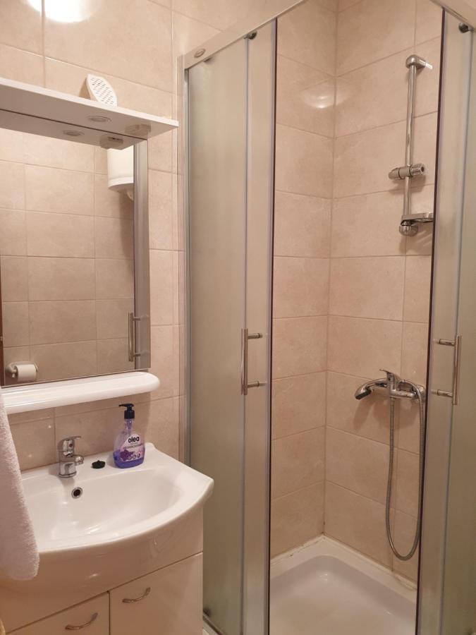 Apartmani I Sobe Jusic Rab Town Zewnętrze zdjęcie