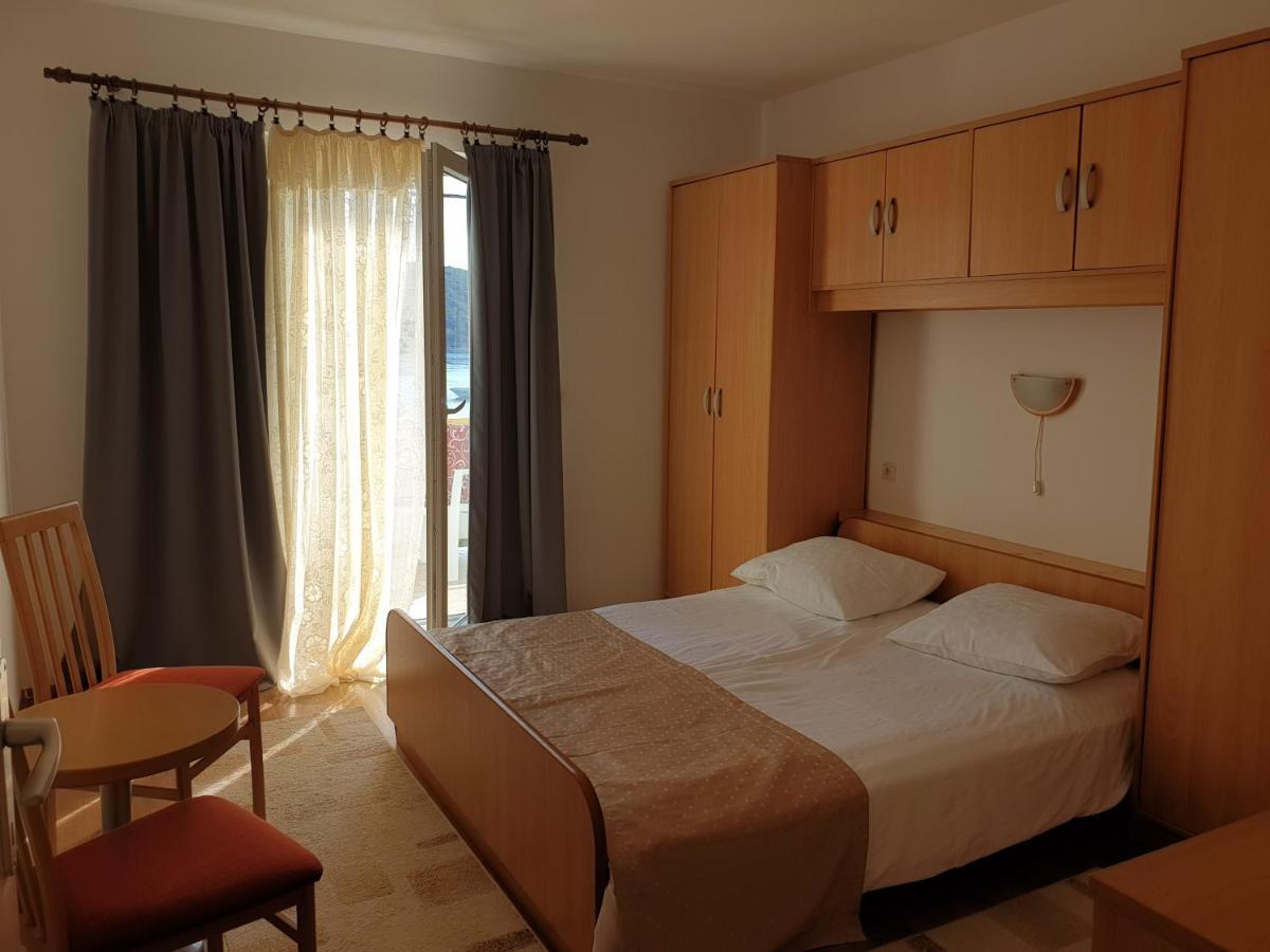 Apartmani I Sobe Jusic Rab Town Zewnętrze zdjęcie