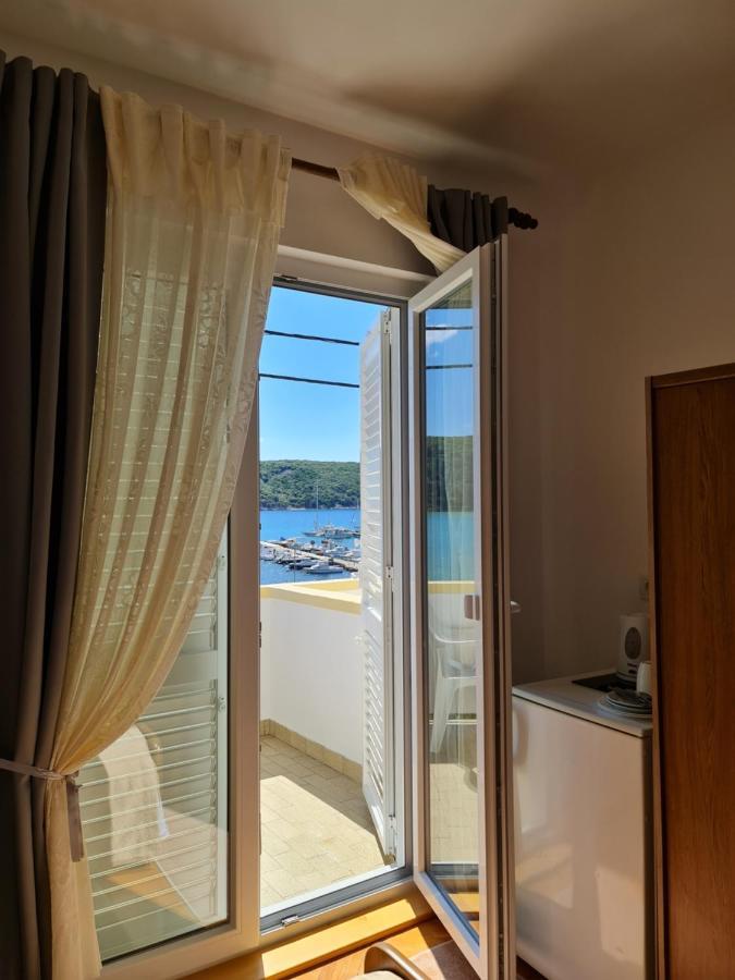 Apartmani I Sobe Jusic Rab Town Zewnętrze zdjęcie