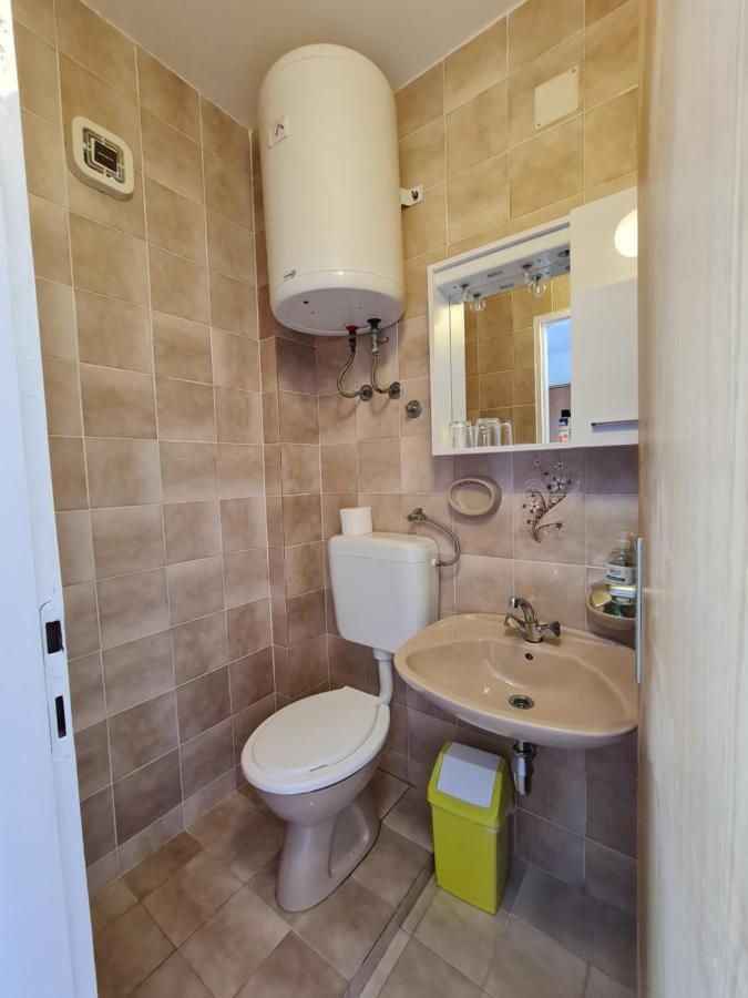 Apartmani I Sobe Jusic Rab Town Zewnętrze zdjęcie