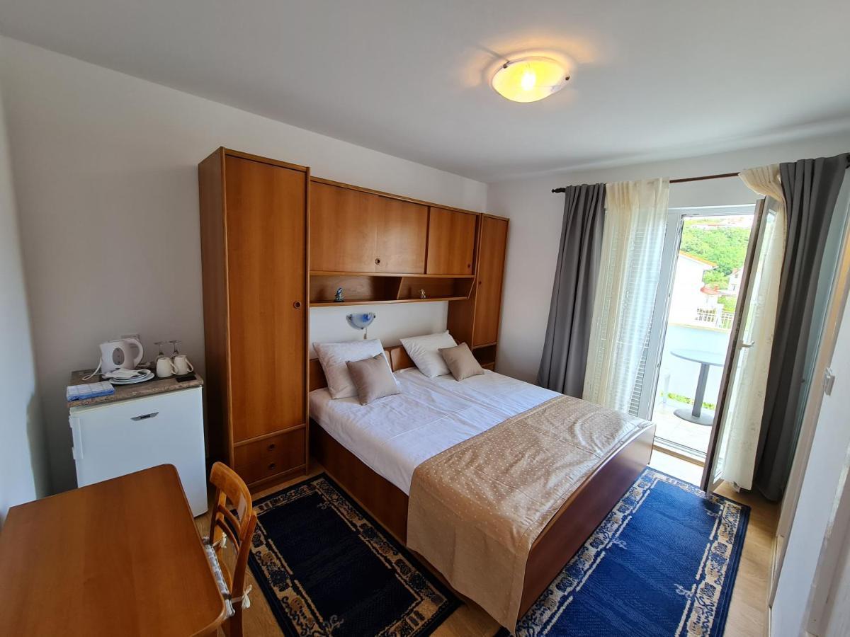 Apartmani I Sobe Jusic Rab Town Zewnętrze zdjęcie